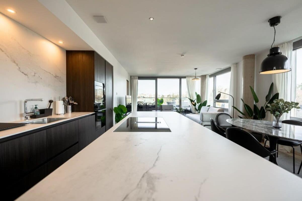 City Luxury With City Views In Ville Haute ลักเซมเบิร์ก ภายนอก รูปภาพ